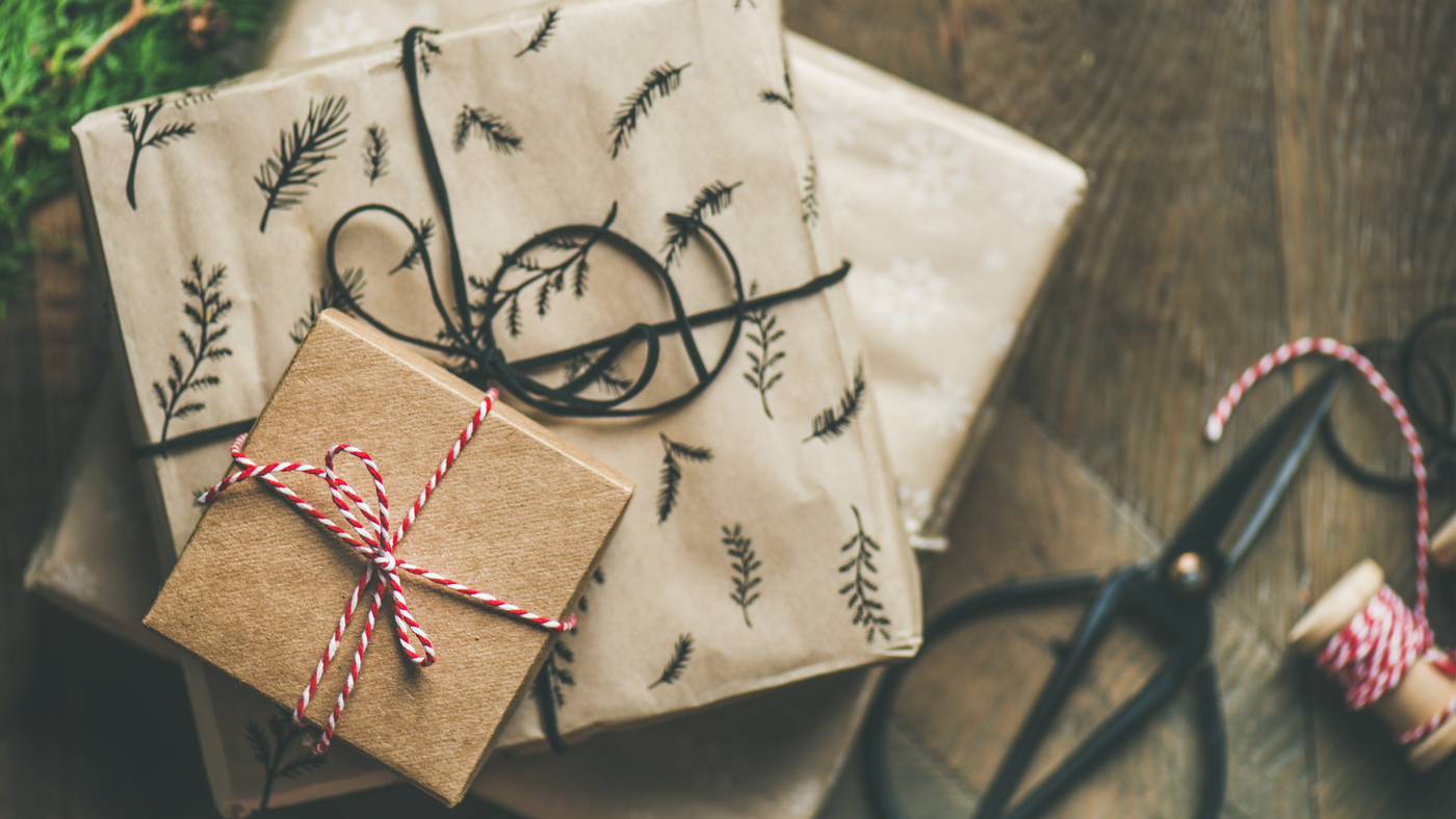 What is the etiquette for end of year gifting?