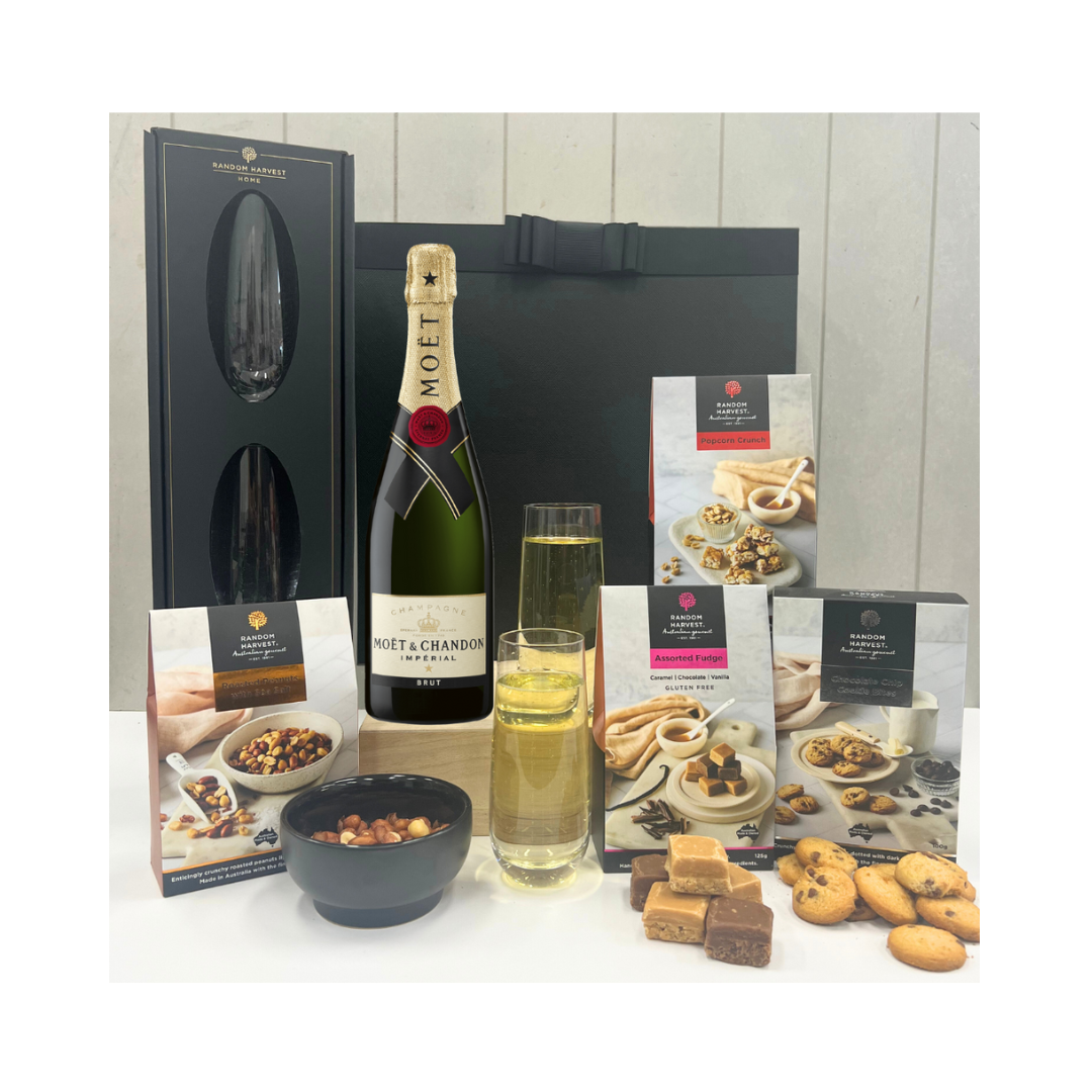 Celebrations Moet Hamper with Champagne Flutes