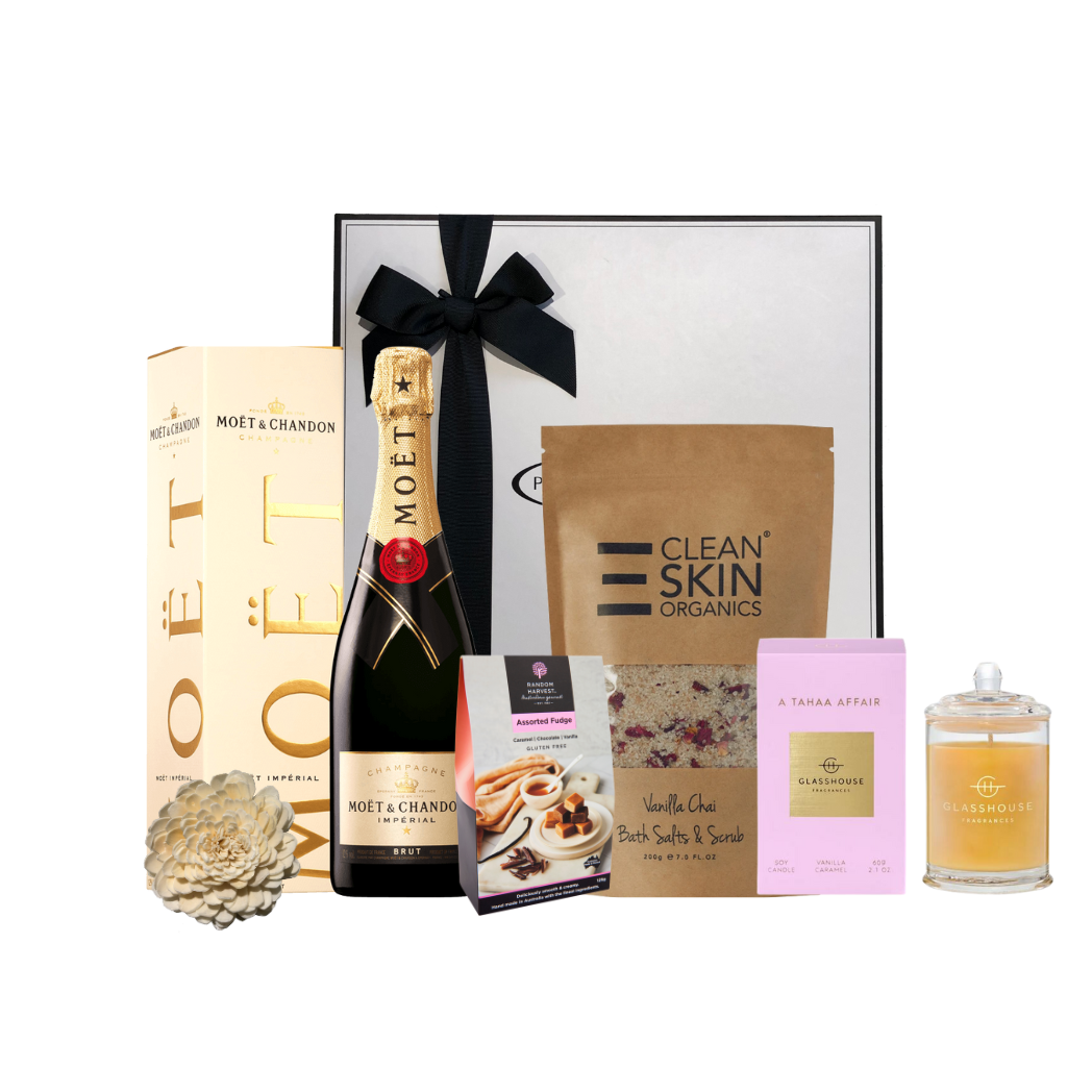 Mini Moët and Bath Salts Serene Hamper