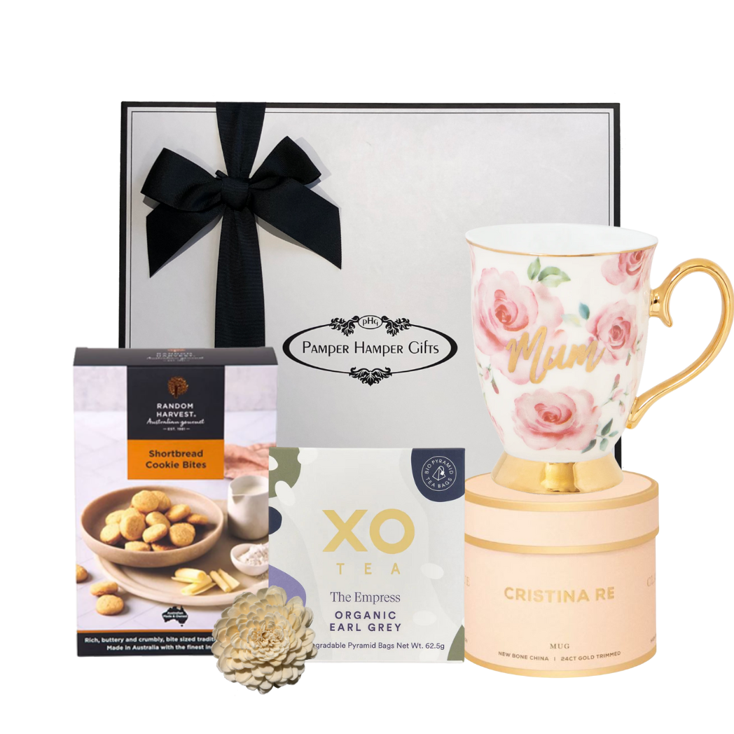 Cristna Re Mug with Mum written in gold, luxury tea and biscuits for Mum to enjoy